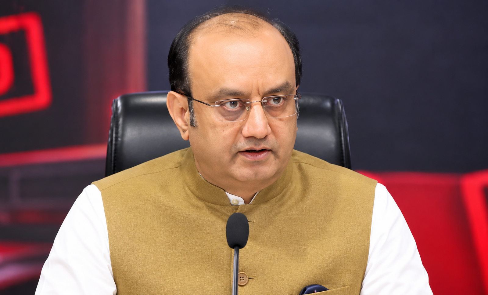 राहुल गांधी पर बयान से सियासी माहौल गरमाया